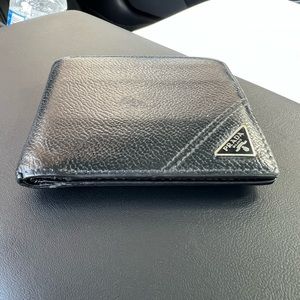 prada wallet men’s bifold in black leather